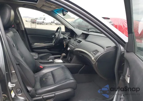 2008 Honda Accord 2.4 Ex-L z USA, uszkodzony, nr VIN JHMCP268X8C005149